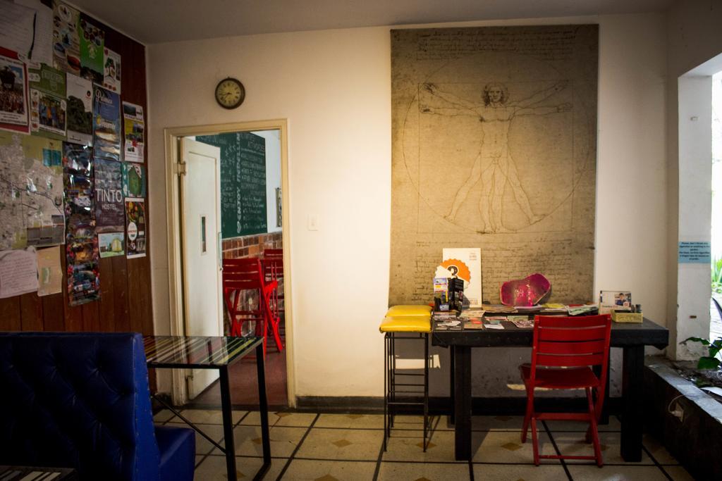 Buddha Hostel Medellín Eksteriør bilde